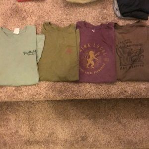 4 men’s T shirts M